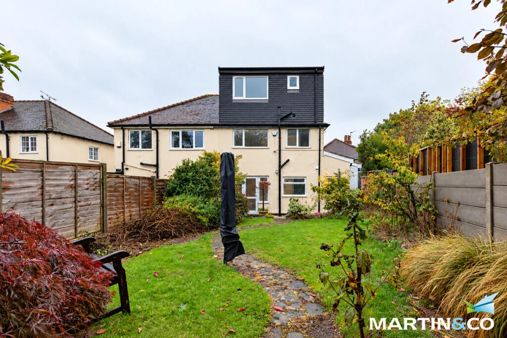 4 bedroom semi-detached house for rent