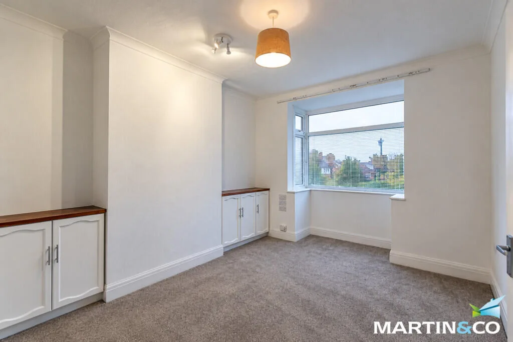 4 bedroom semi-detached house for rent