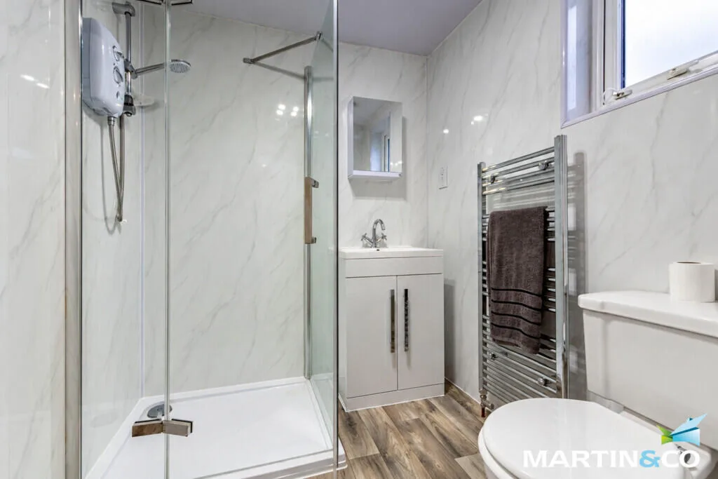 4 bedroom semi-detached house for rent