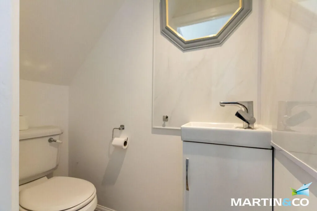 4 bedroom semi-detached house for rent