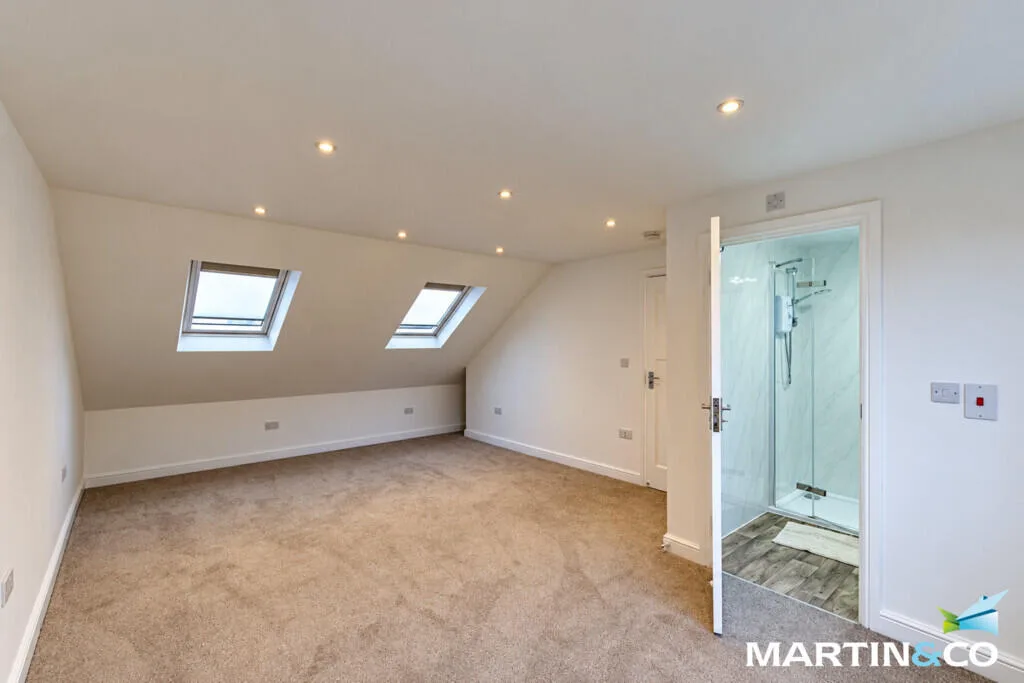 4 bedroom semi-detached house for rent