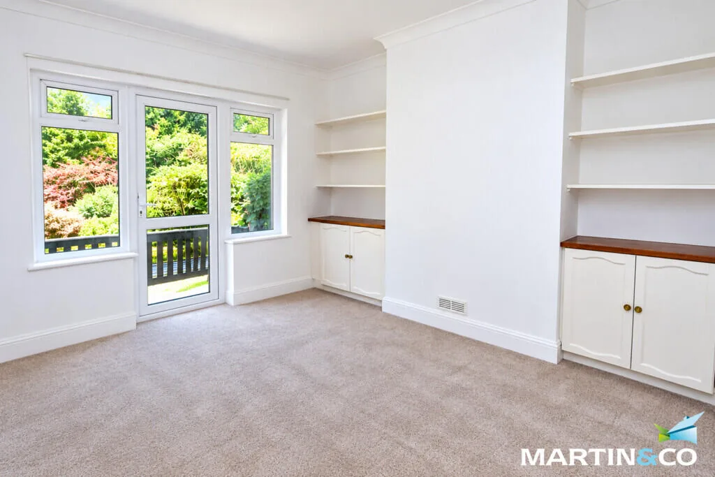 4 bedroom semi-detached house for rent