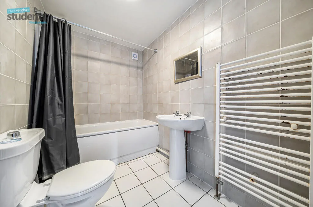 7 bedroom terraced house for rent