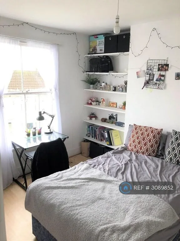 5 bedroom terraced house for rent