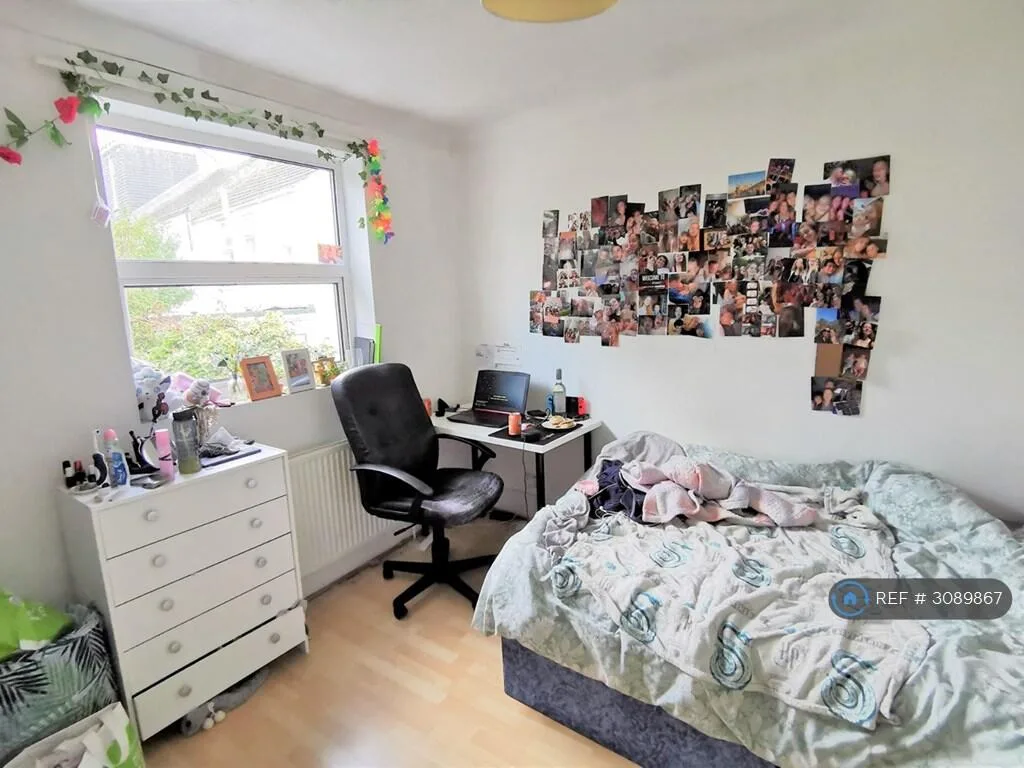5 bedroom terraced house for rent