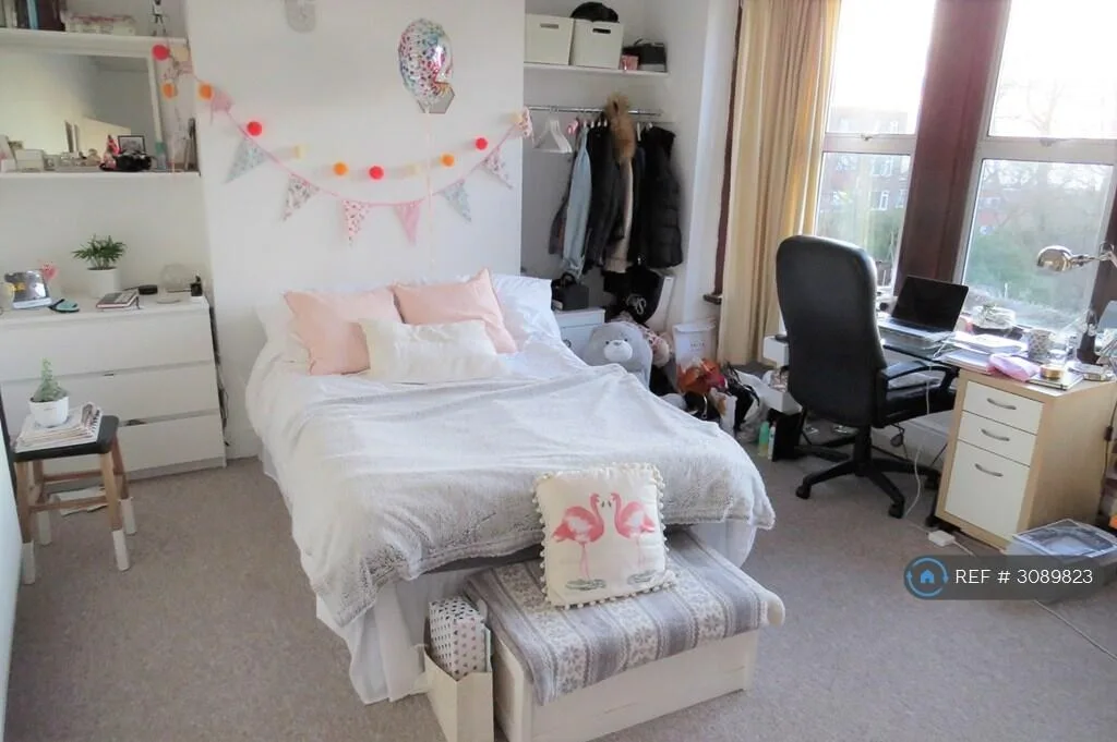 5 bedroom terraced house for rent