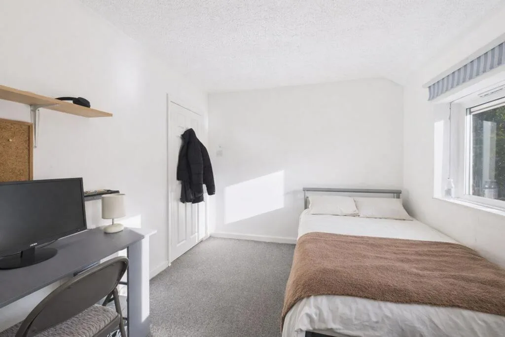 1 bedroom semi-detached house for rent