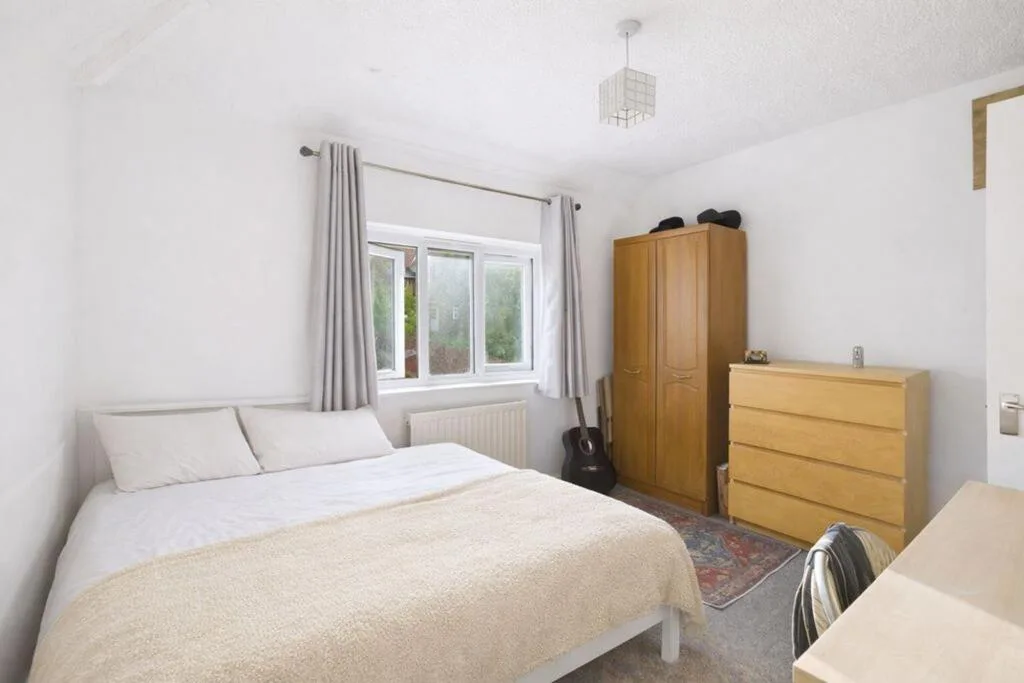 1 bedroom semi-detached house for rent