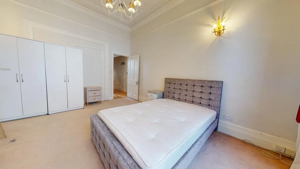 3 bedroom flat for rent