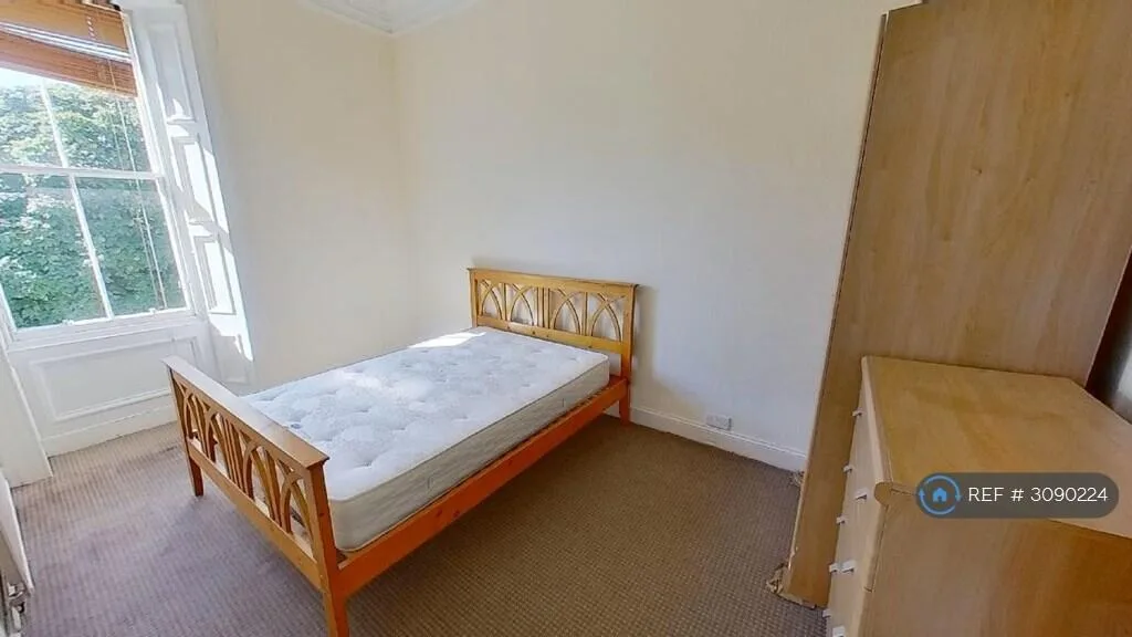 6 bedroom flat for rent