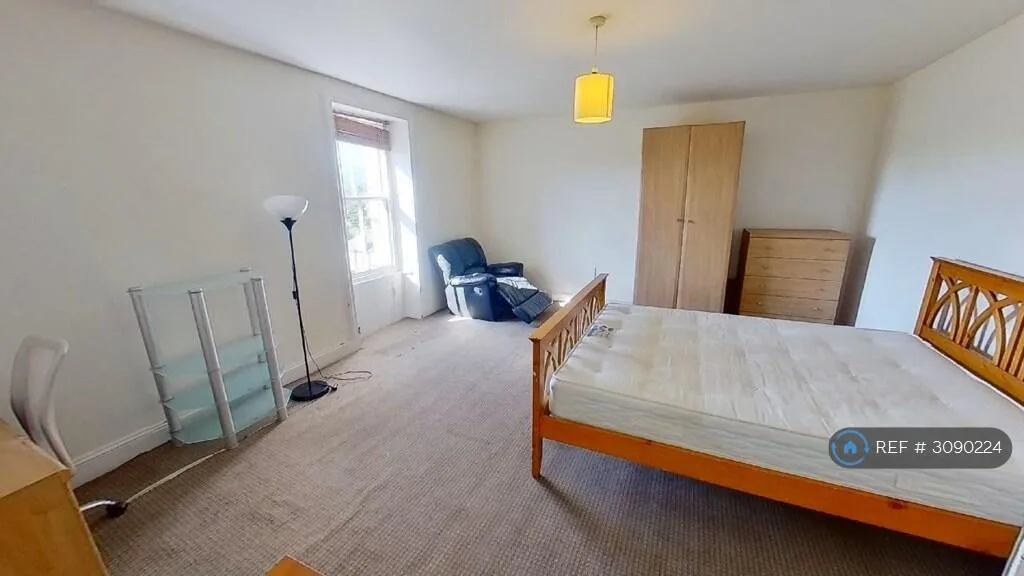 6 bedroom flat for rent