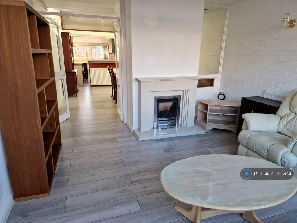 4 bedroom terraced house for rent