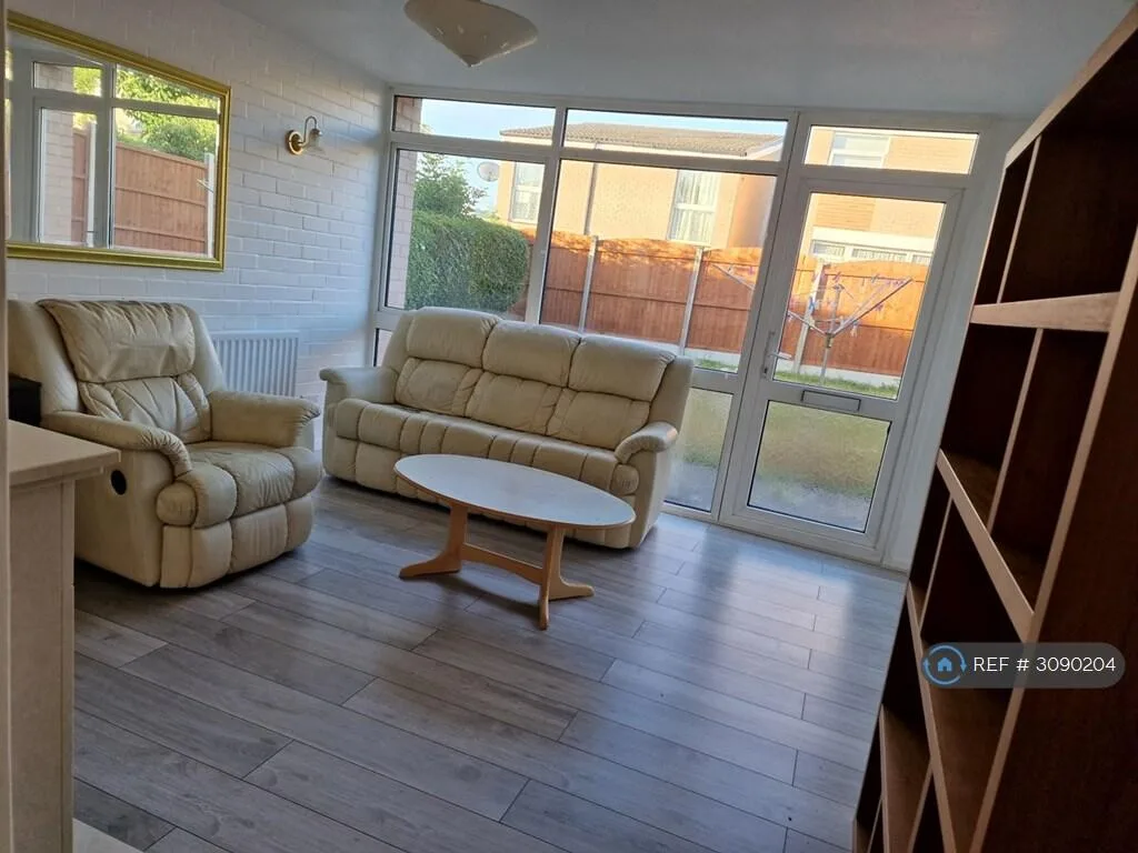 4 bedroom terraced house for rent