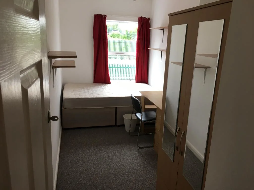 4 bedroom house for rent