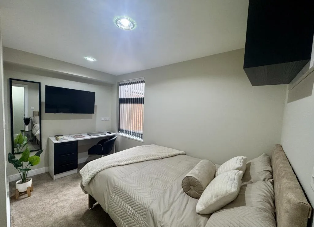 7 bedroom house for rent