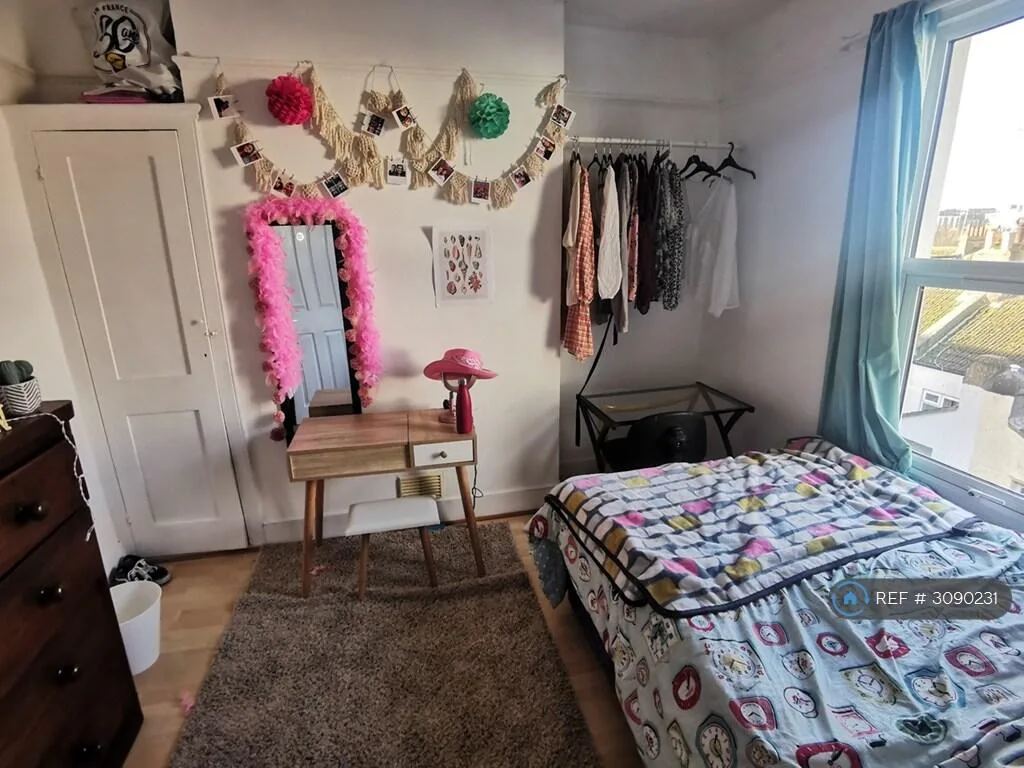 5 bedroom terraced house for rent