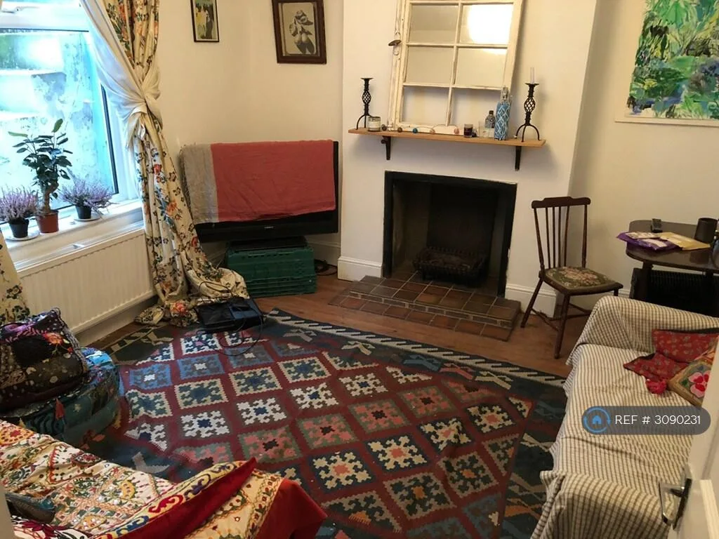 5 bedroom terraced house for rent