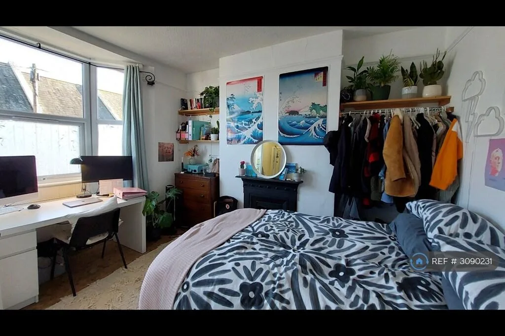 5 bedroom terraced house for rent