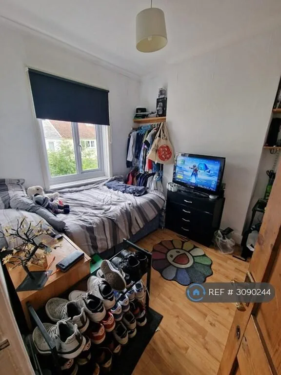 5 bedroom terraced house for rent