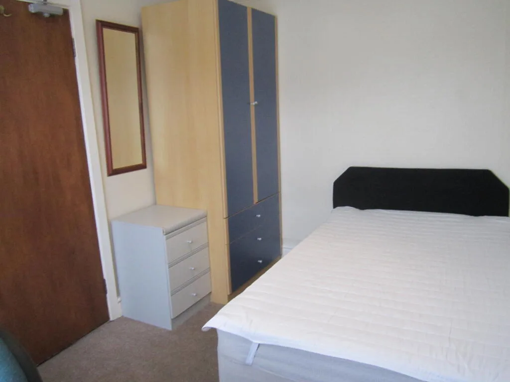 1 bedroom house for rent