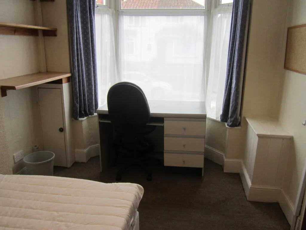 1 bedroom house for rent