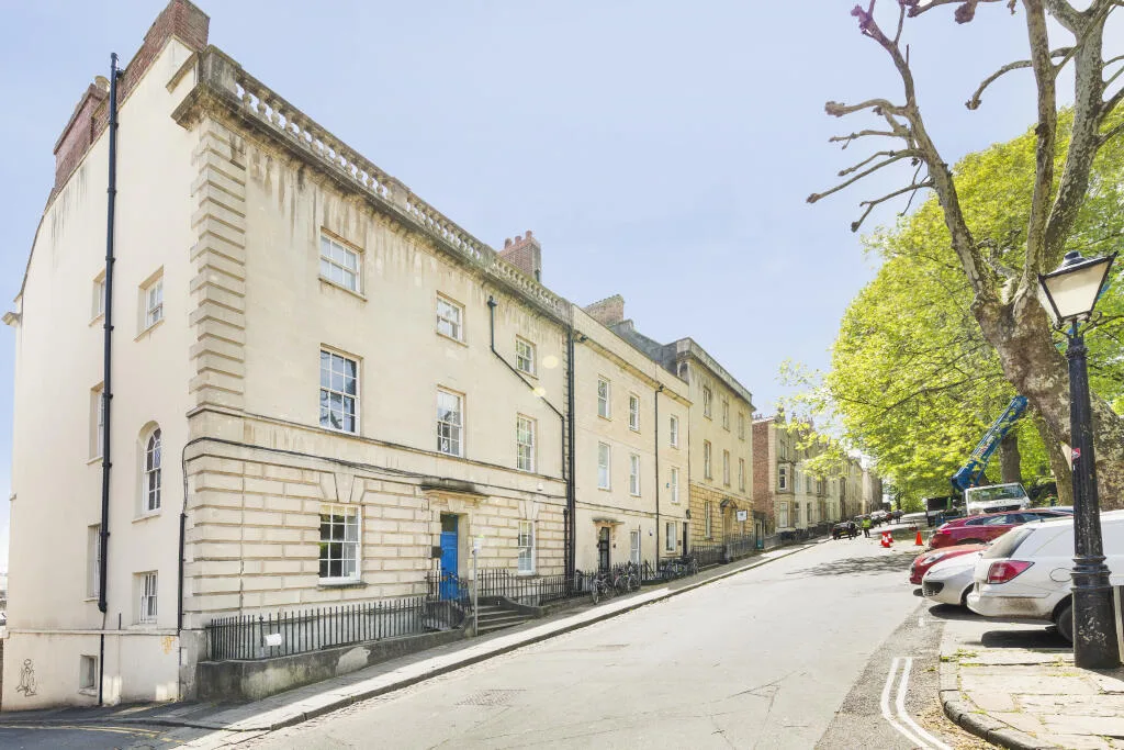 7 bedroom apartment for rent