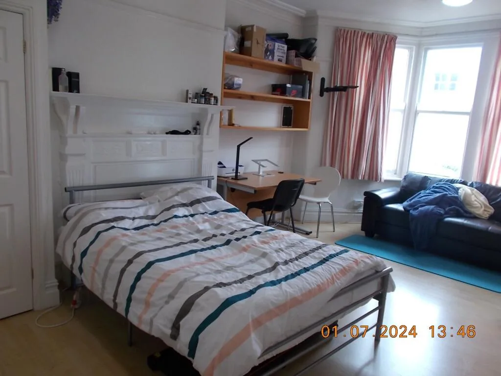 9 bedroom house for rent