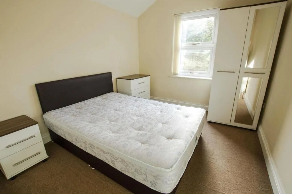 1 bedroom semi-detached house for rent