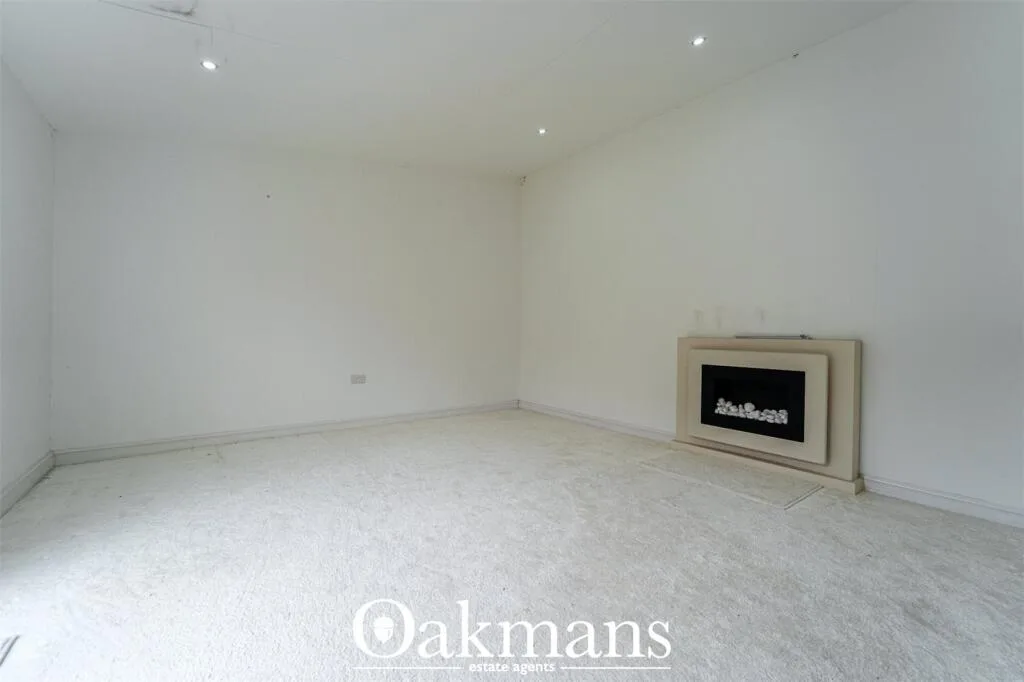 3 bedroom semi-detached house for rent