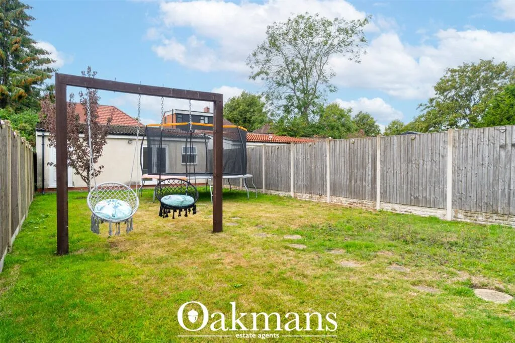 3 bedroom semi-detached house for rent