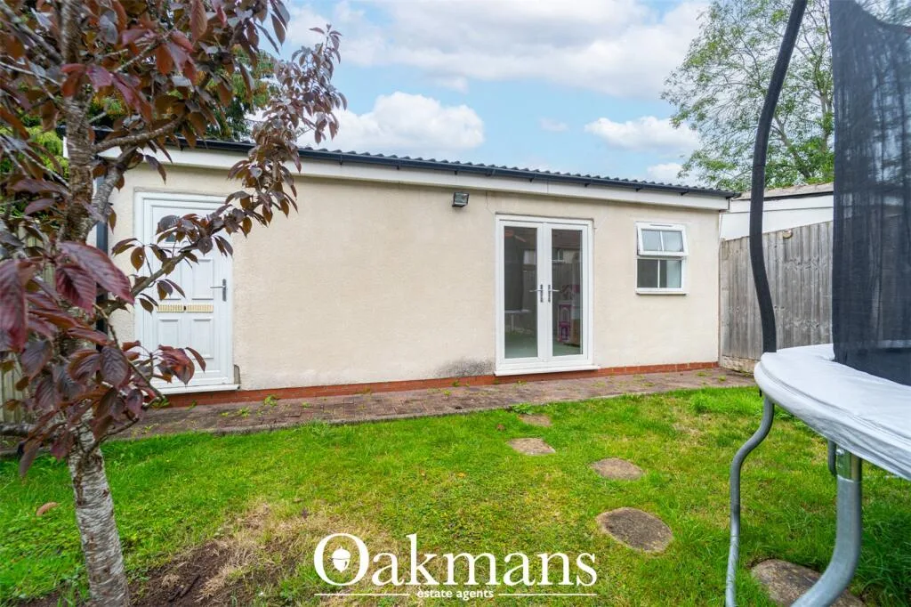 3 bedroom semi-detached house for rent