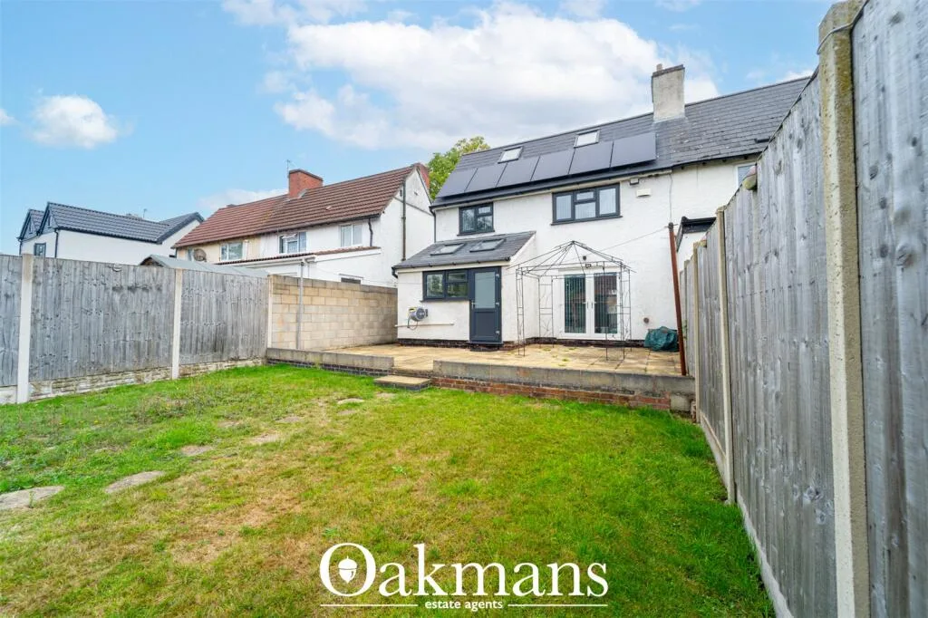 3 bedroom semi-detached house for rent