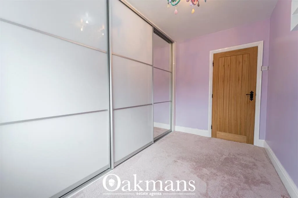 3 bedroom semi-detached house for rent