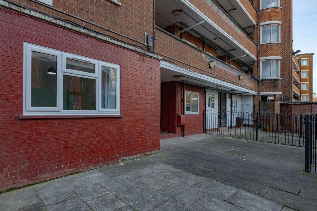 3 bedroom flat for rent