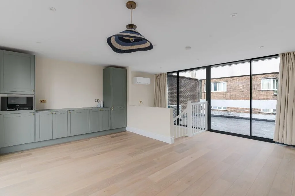 4 bedroom terraced house for rent