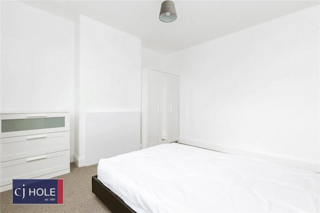 4 bedroom semi-detached house for rent