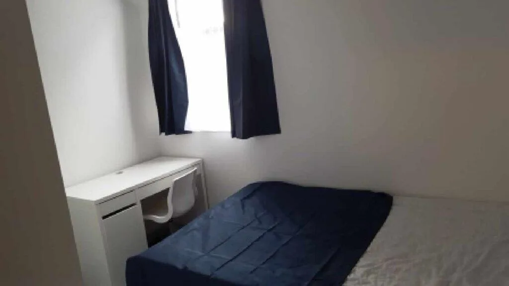 5 bedroom terraced house for rent