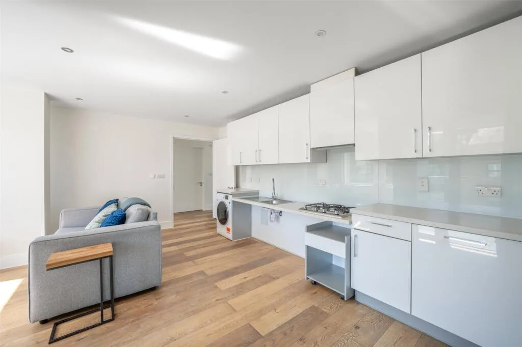 2 bedroom flat for rent