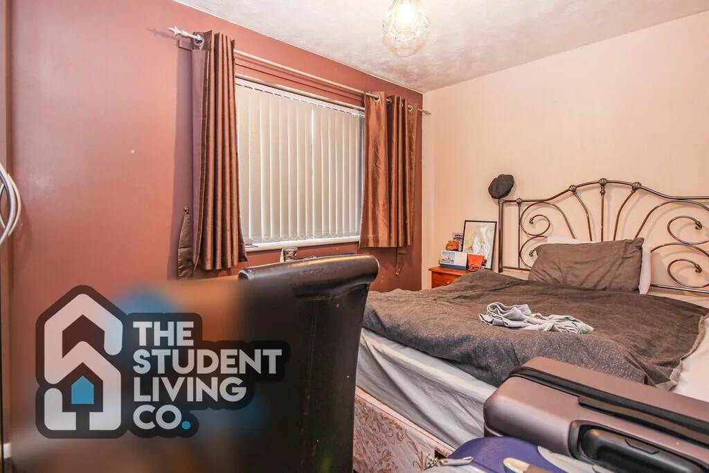 2 bedroom semi-detached house for rent