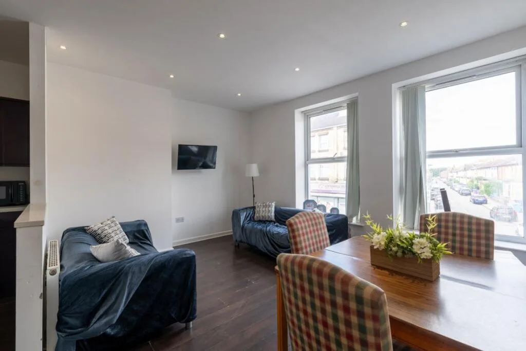 4 bedroom flat for rent