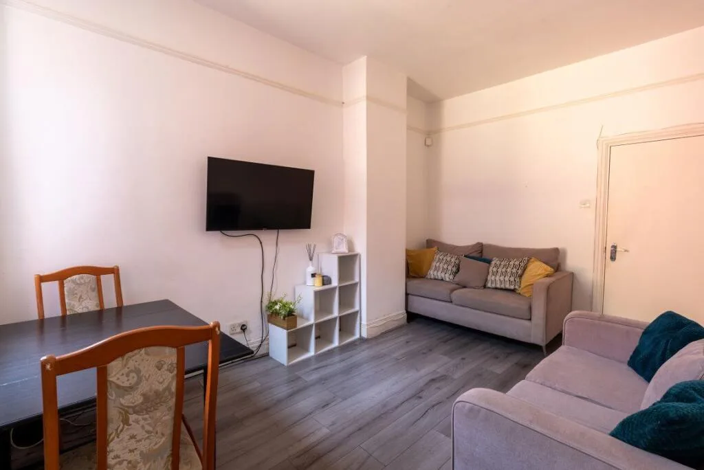 4 bedroom house for rent