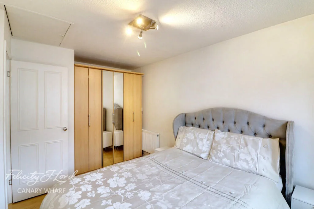 1 bedroom detached house for rent