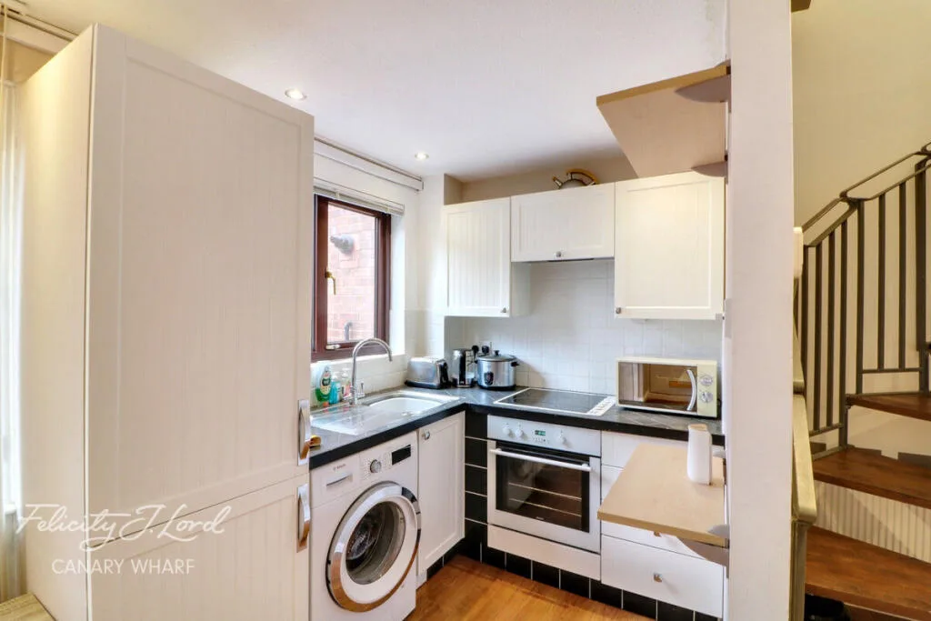 1 bedroom detached house for rent