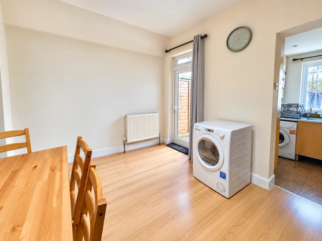 2 bedroom house for rent