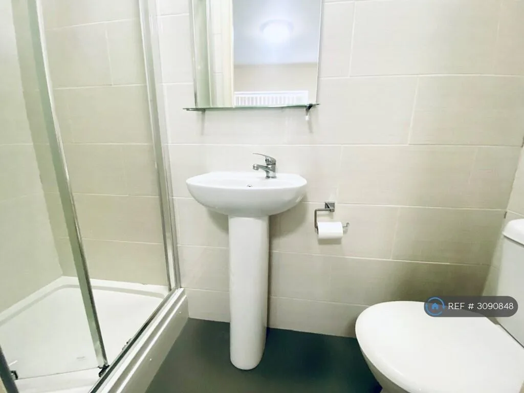 7 bedroom semi-detached house for rent