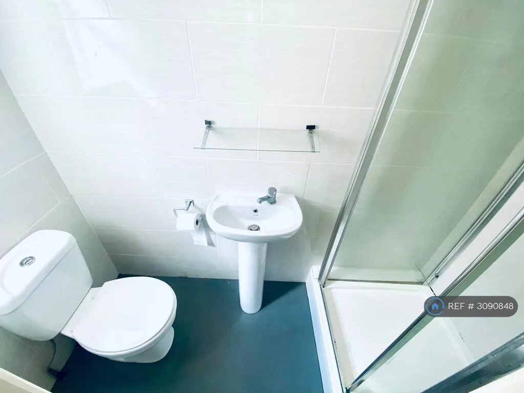 7 bedroom semi-detached house for rent