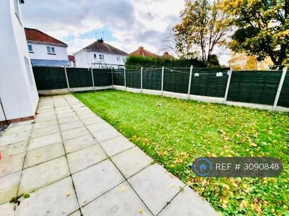 7 bedroom semi-detached house for rent