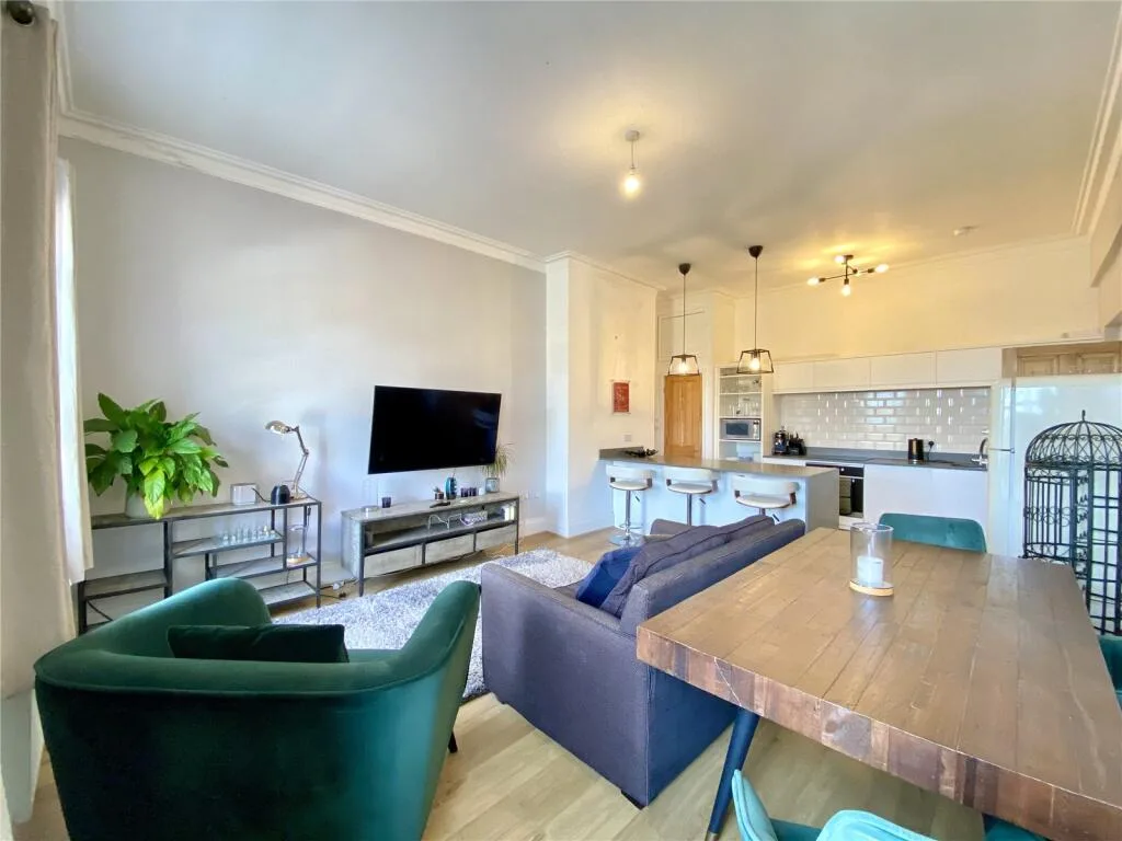 2 bedroom apartment for rent