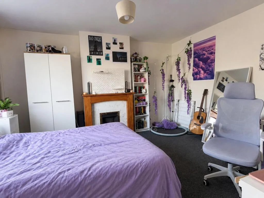 4 bedroom semi-detached house for rent