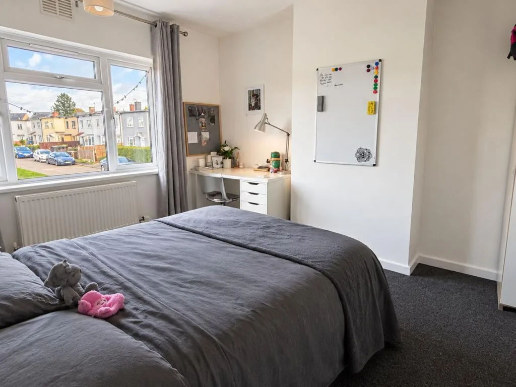 4 bedroom semi-detached house for rent